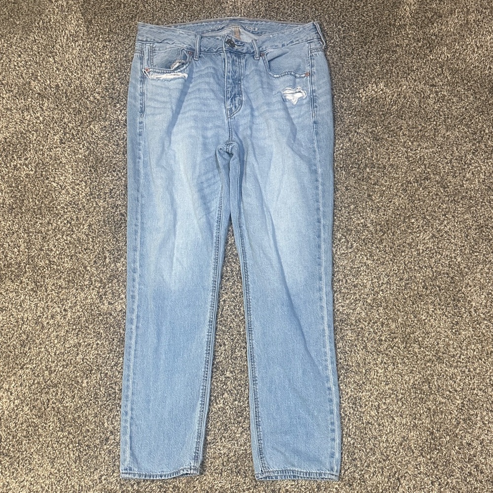 American Eagle Outfitters Light Blue Boyfriend Jeans